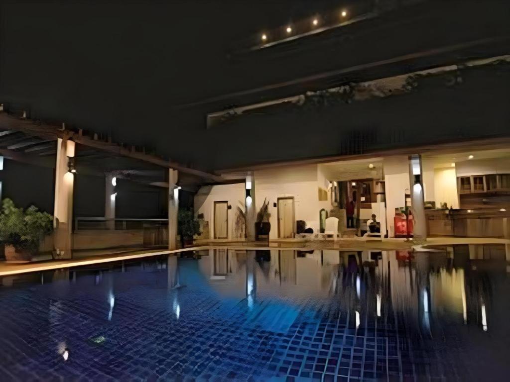 Green World Palace Hotel Songkhla Exterior photo