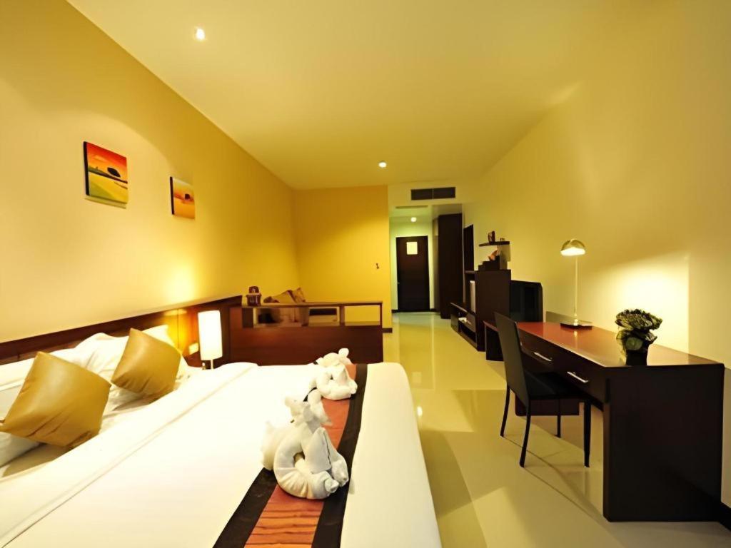 Green World Palace Hotel Songkhla Exterior photo