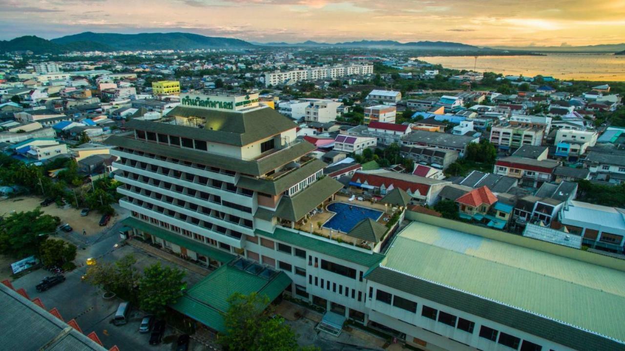 Green World Palace Hotel Songkhla Exterior photo